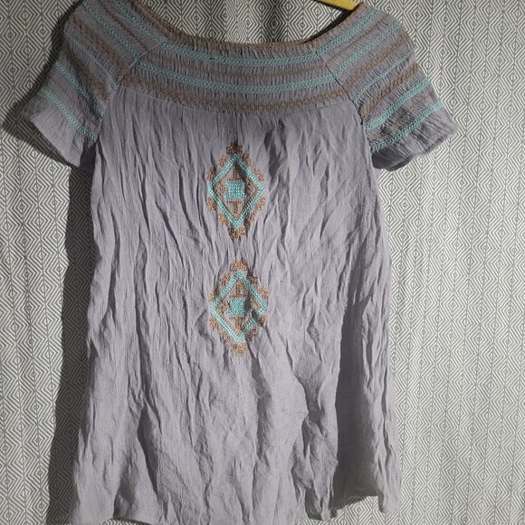 THML Scrunch Off The Shoulder Gray With Brown & Teal Embroidery Aztec Design Top - Picture 1 of 10